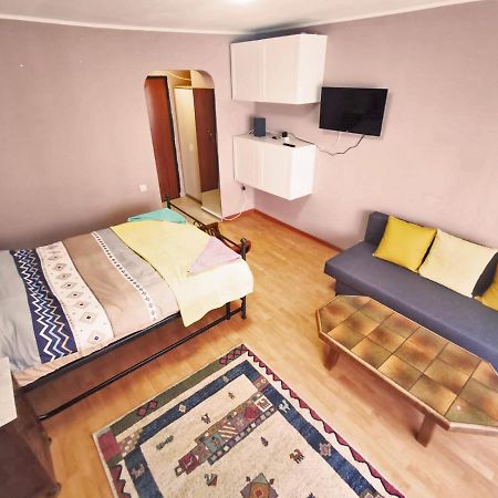Cozy Studio Athenee Lägenhet Bukarest Exteriör bild